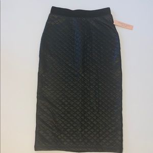 Romeo & Juliet Couture, Quilted faux leather pencil skirt